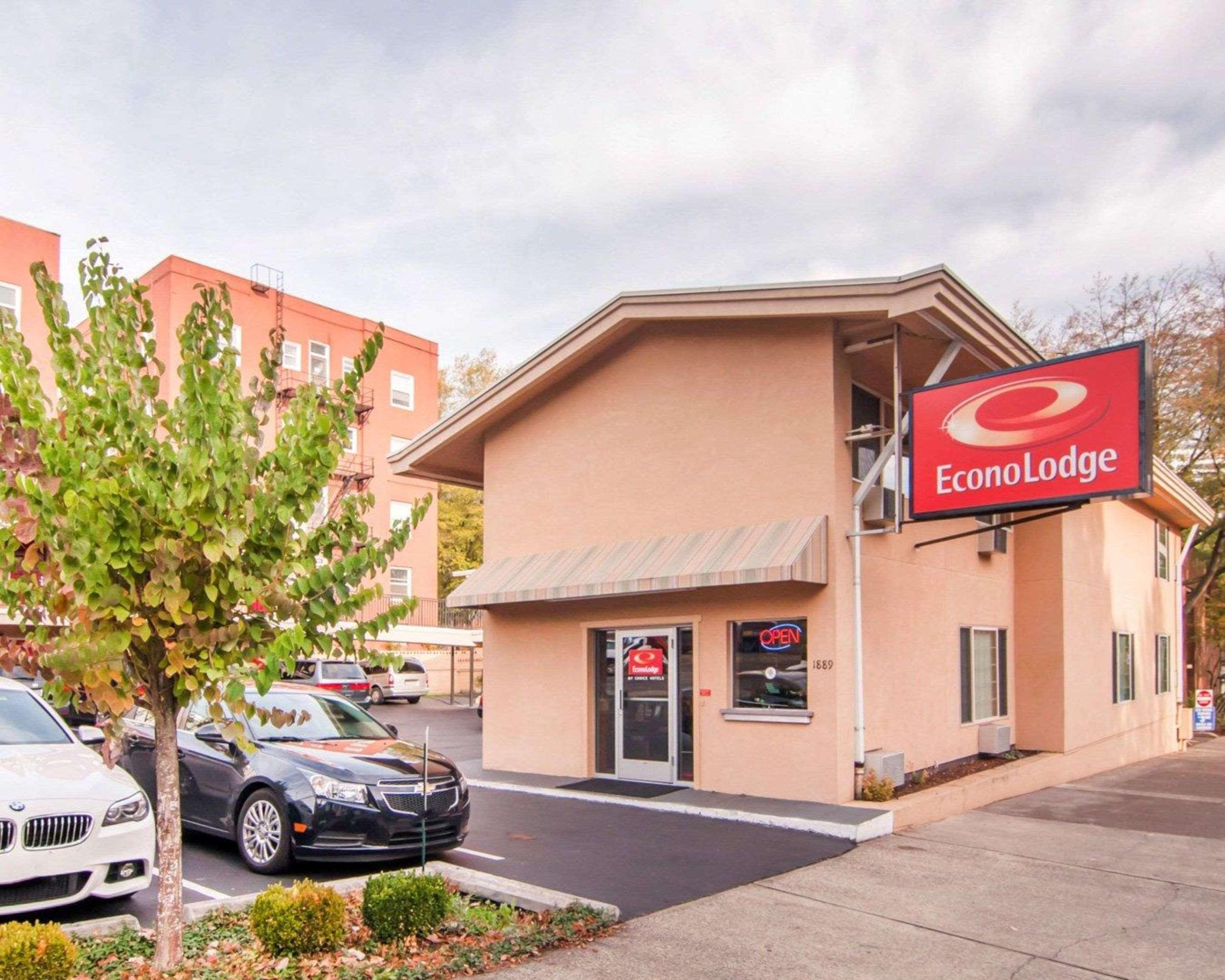 Econo Lodge City Center Portland Exteriör bild